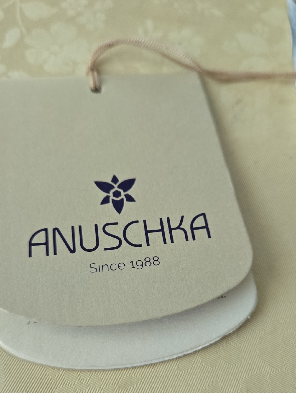 NWT ANUSCHKA ALL LEATHER WALLET - Picture 3 of 9